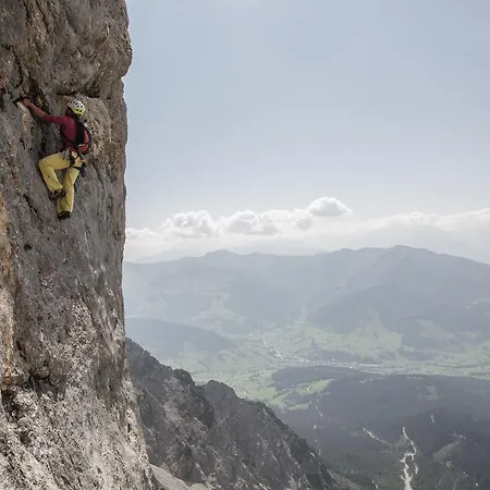 Alpin By Alpin Leogang