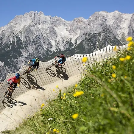 Alpin By Alpin Leogang